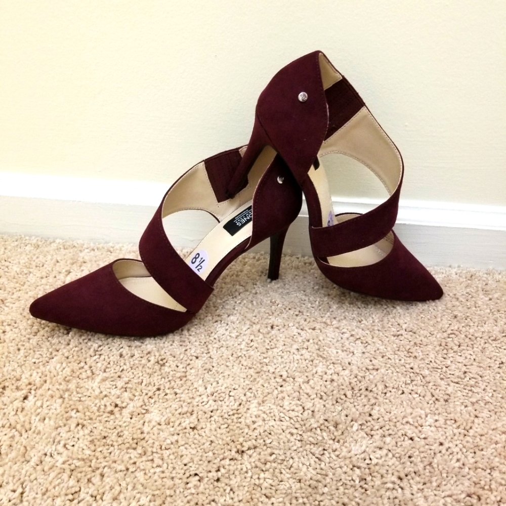 JONES New York Pumps